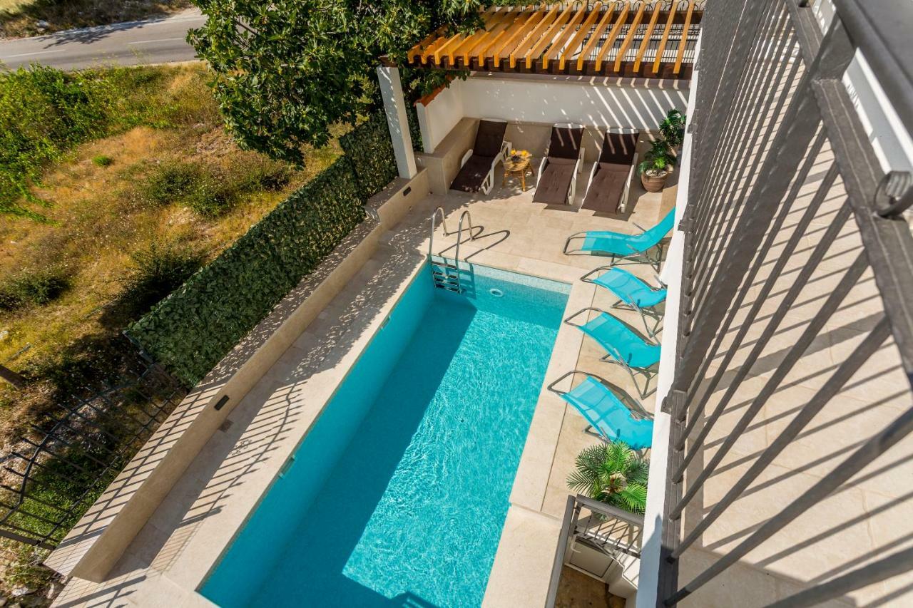 House Luce With Pool Leilighet Čisla Eksteriør bilde